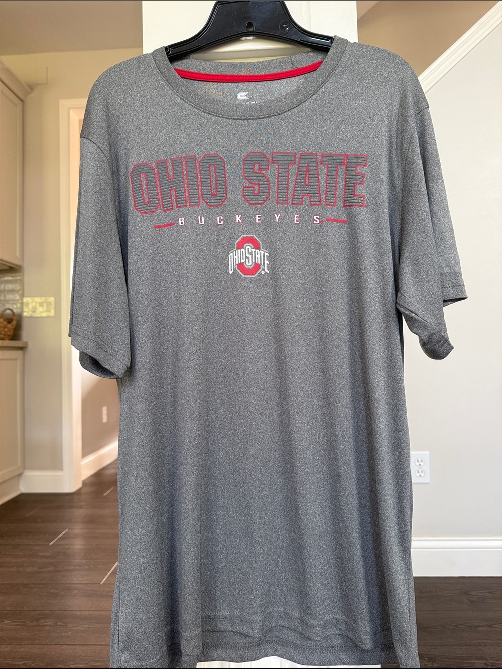 Colosseum Mens NWOT Ohio State Buckeyes Gray Short-Sleeve Performance T-Shirt L
